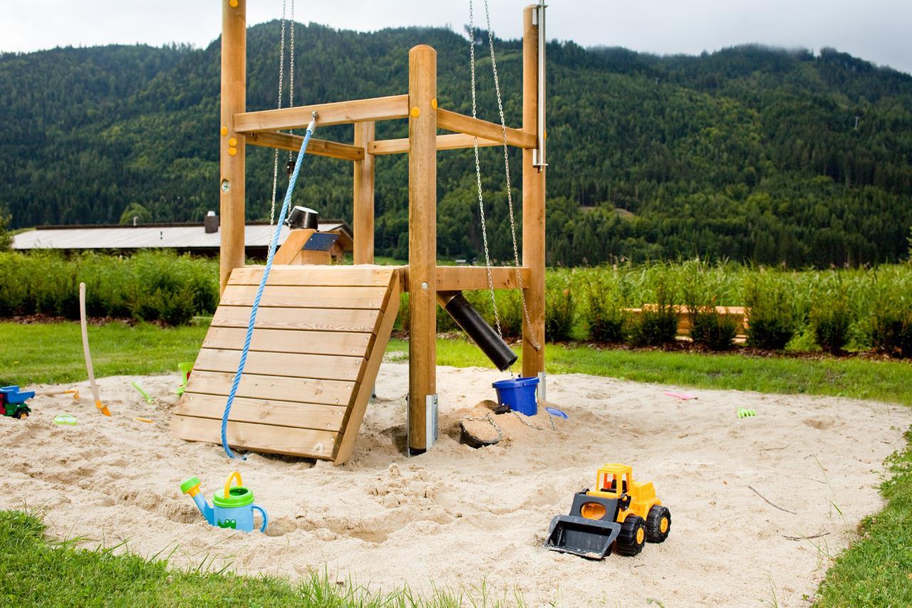 Appartementhotel Am Weissensee Bagian luar foto